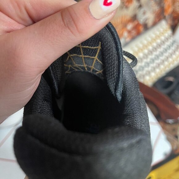 Adidas Don Issue 1 - Picture 7 of 8